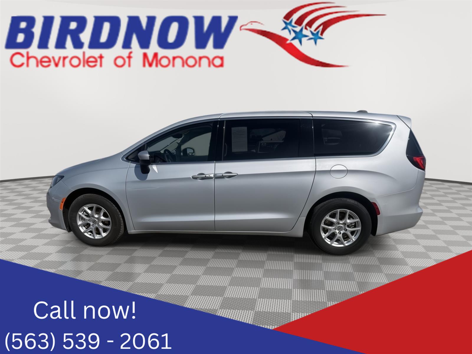 Silver Mist Clearcoat 2023 Chrysler Voyager Minivan Front-Wheel Drive 9-Speed Automatic