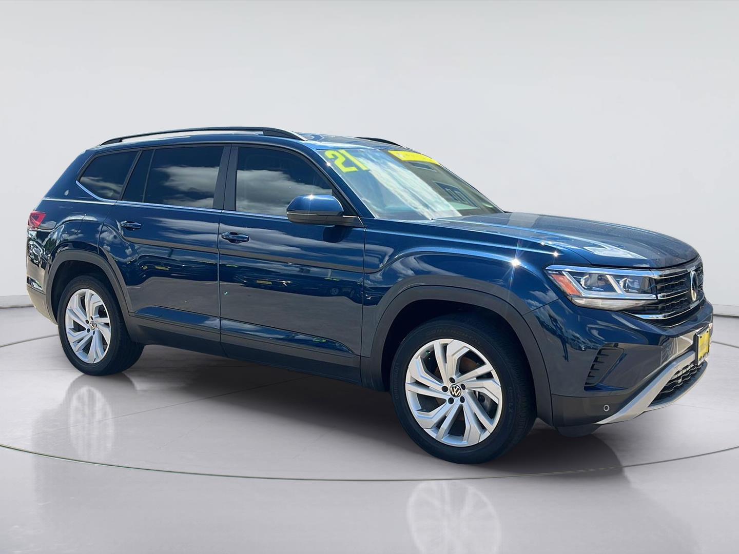 Tourmaline Blue Metallic 2021 Volkswagen Atlas V6 SE FWD with Technology SUV / Crossover Front-Wheel Drive Automatic