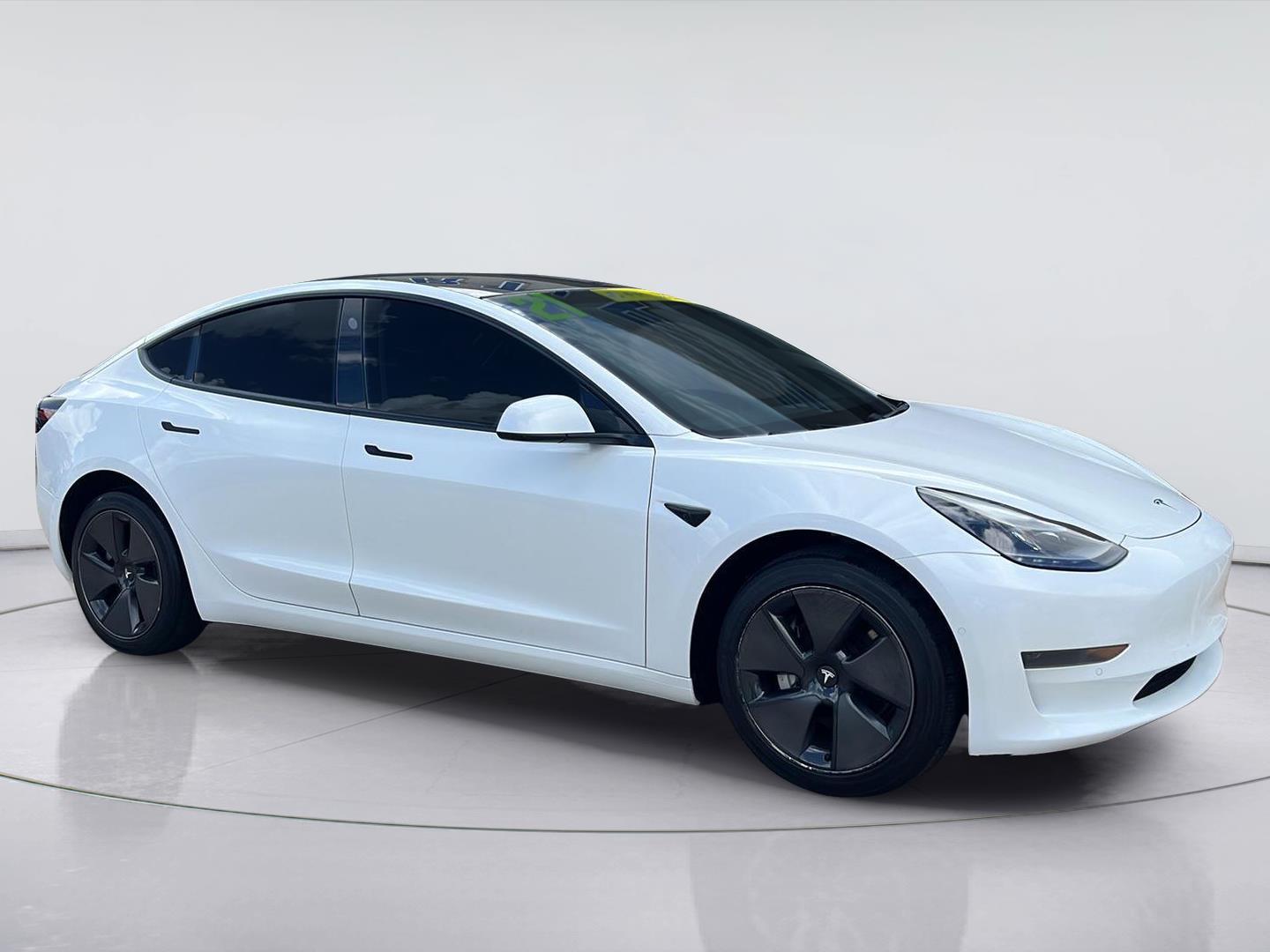 Pearl White Multi-Coat 2021 Tesla Model 3 Standard Range Plus RWD Sedan Rear-Wheel Drive Automatic