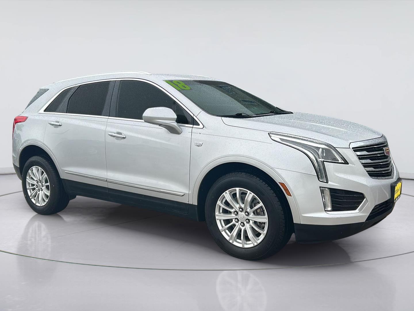 Radiant Silver Metallic 2018 Cadillac XT5 FWD SUV / Crossover Front-Wheel Drive 8-Speed Automatic