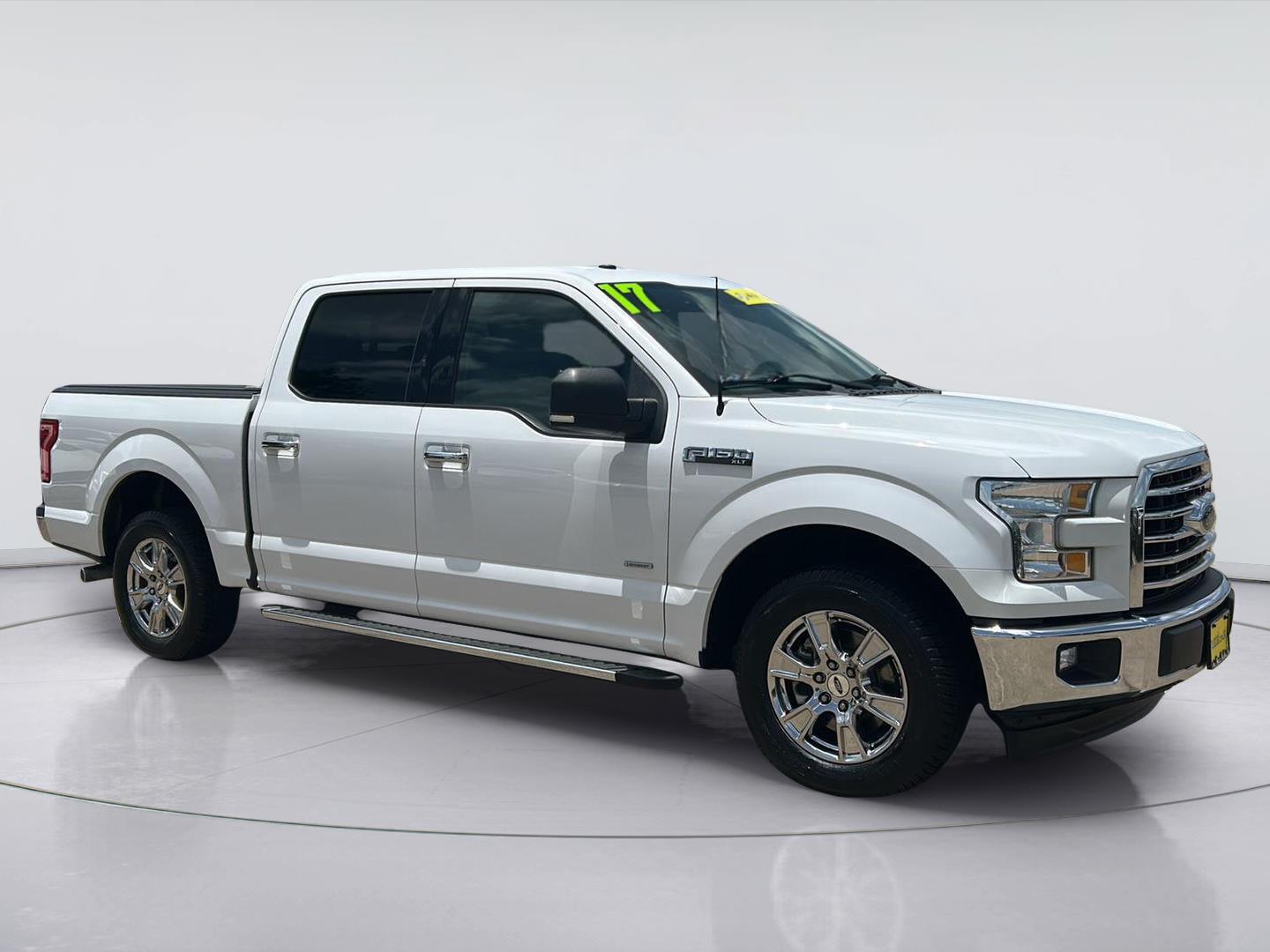 Oxford White 2017 Ford F-150 Pickup Truck 4X2 6-Speed Automatic