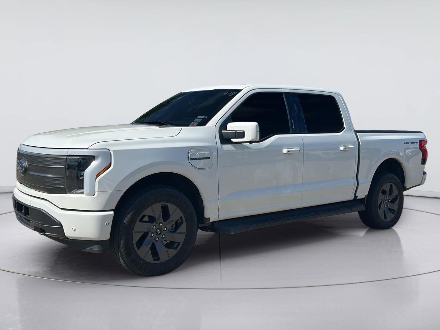  2023 Ford F-150 Lightning Lariat SuperCrew AWD   