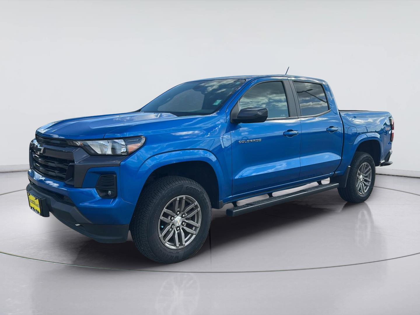 Glacier Blue Metallic 2023 Chevrolet Colorado Pickup Truck Four-Wheel Drive 8-Speed Automatic