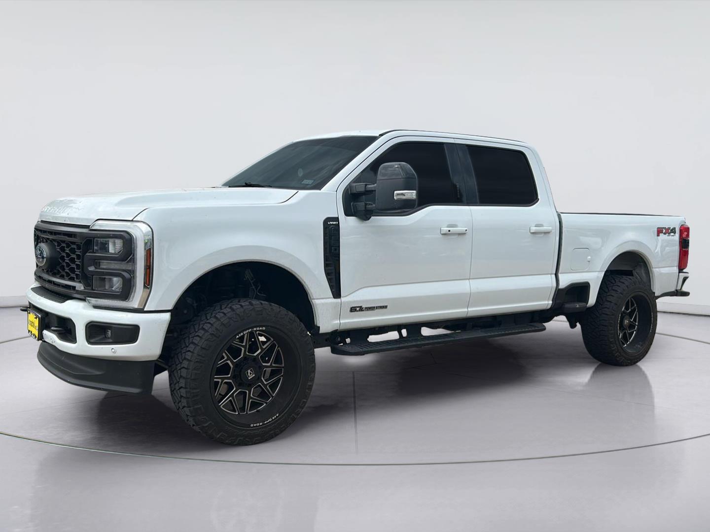 Oxford White 2024 Ford F-250 Super Duty Pickup Truck Four-Wheel Drive Automatic