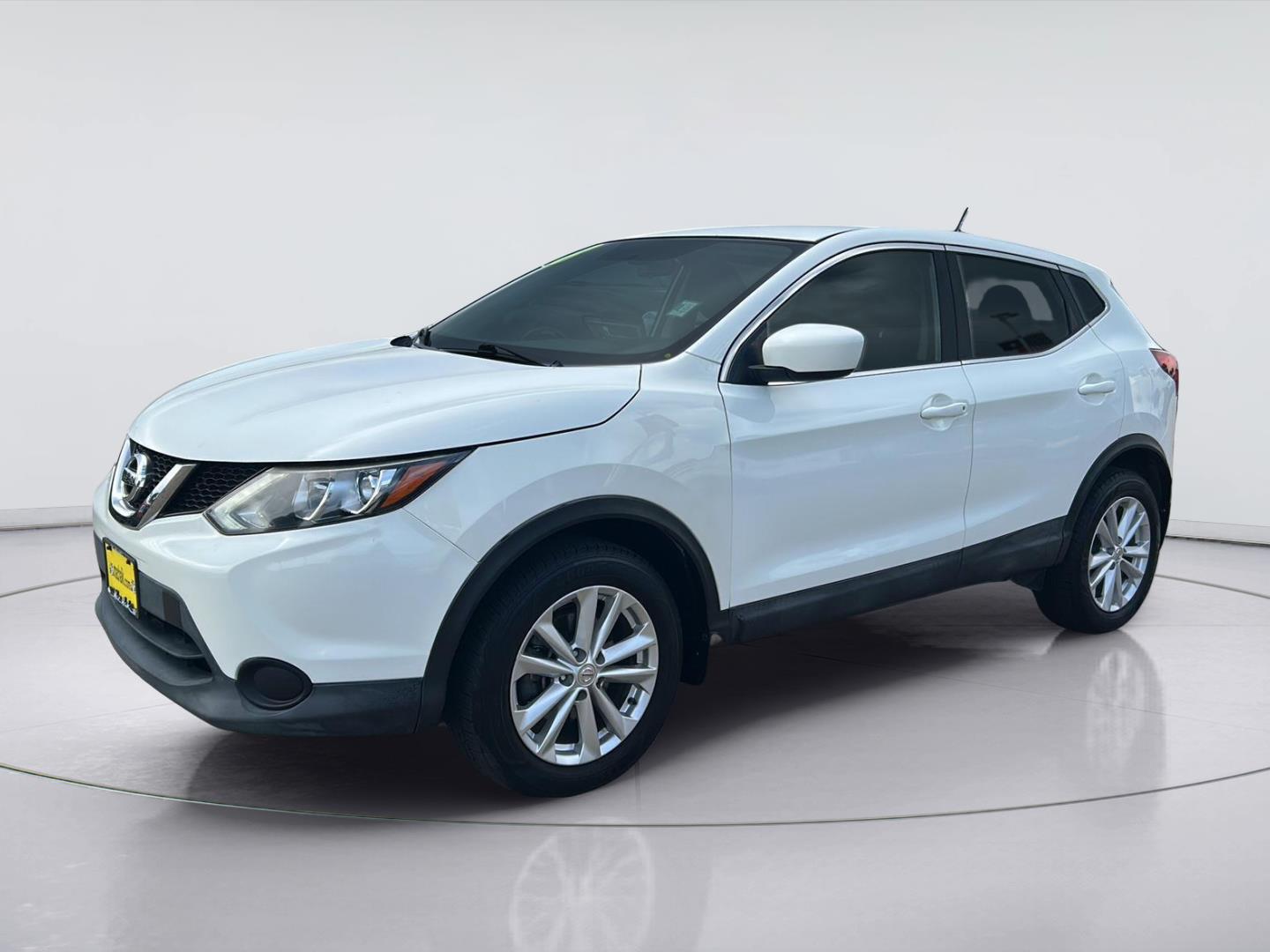 Glacier White 2018 Nissan Rogue Sport SUV / Crossover All-Wheel Drive Continuously Variable Transmission