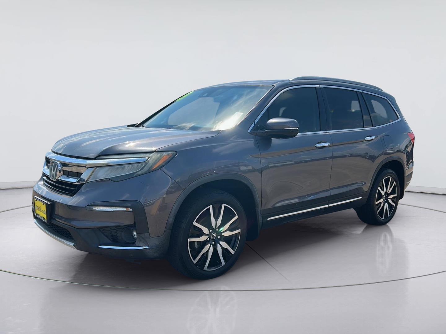 Gray (Modern Steel Metallic) 2019 Honda Pilot SUV / Crossover All-Wheel Drive Automatic