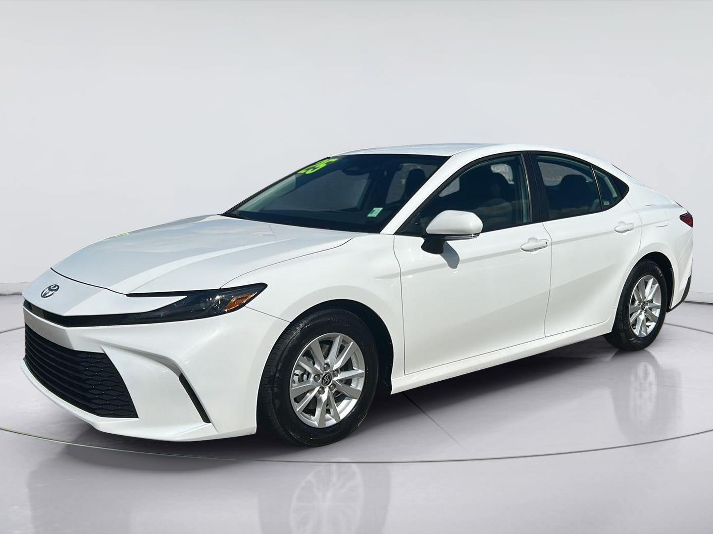2025 Toyota Camry LE FWD