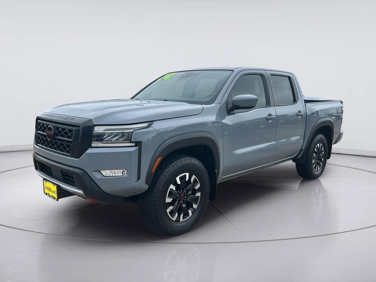 2024 Nissan Frontier PRO-4X Crew Cab 4WD