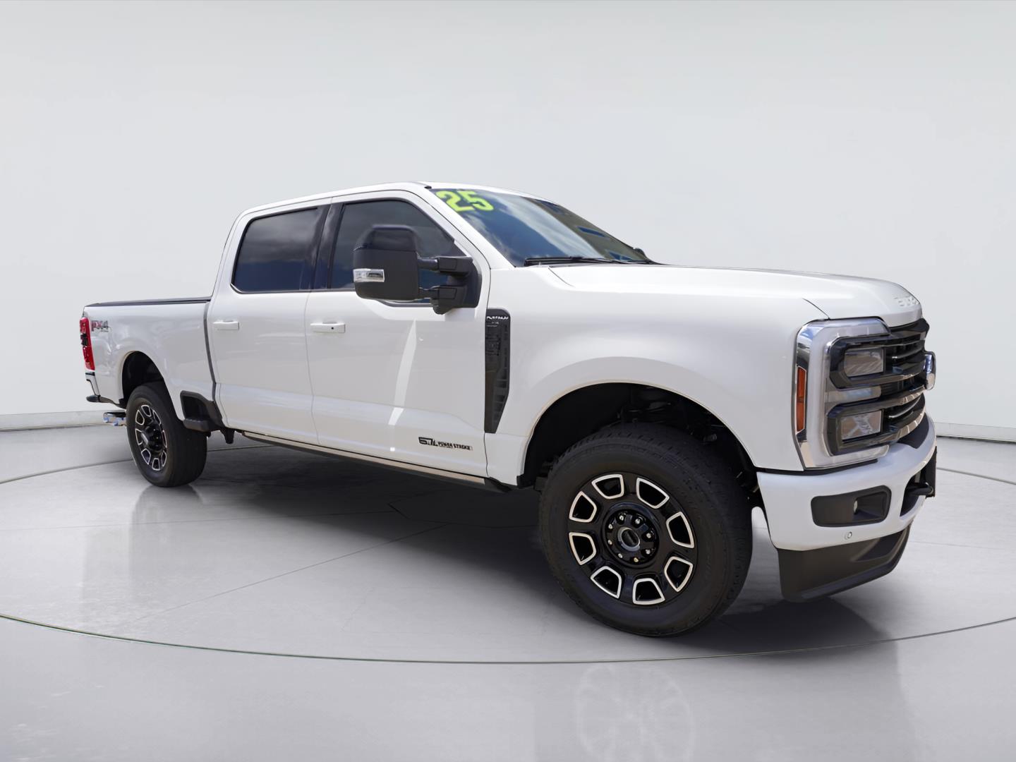 Star White Metallic Tri-Coat 2025 Ford F-250 Super Duty Pickup Truck Four-Wheel Drive Automatic