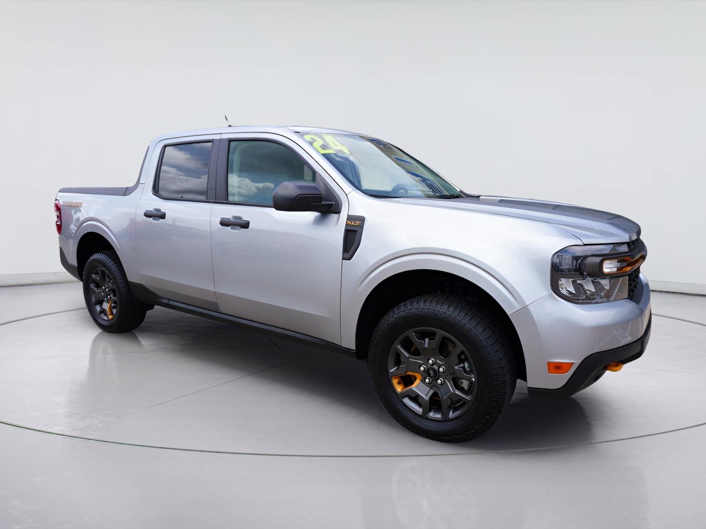 Iconic Silver Metallic 2024 Ford Maverick XLT SuperCrew AWD Pickup Truck All-Wheel Drive 8-Speed Automatic