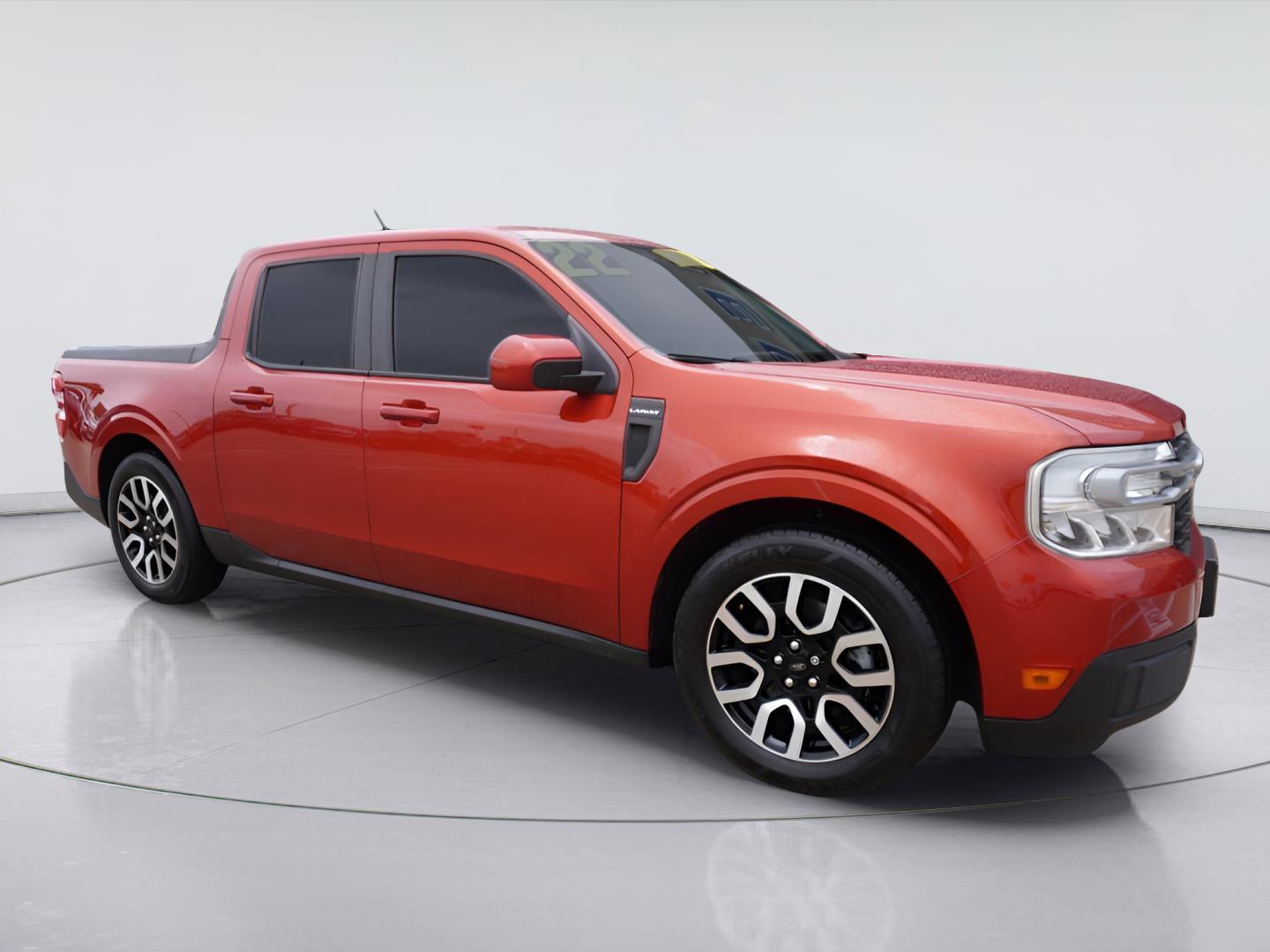 Hot Pepper Red Metallic Tinted Clearcoat 2022 Ford Maverick Lariat SuperCrew FWD Pickup Truck Front-Wheel Drive 8-Speed Automatic