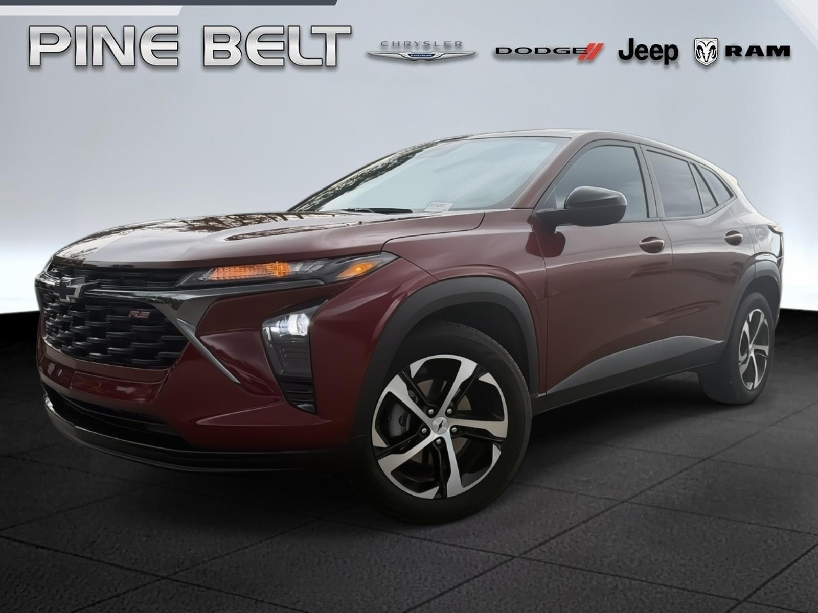 2025 Chevrolet Trax RS with 1RS FWD