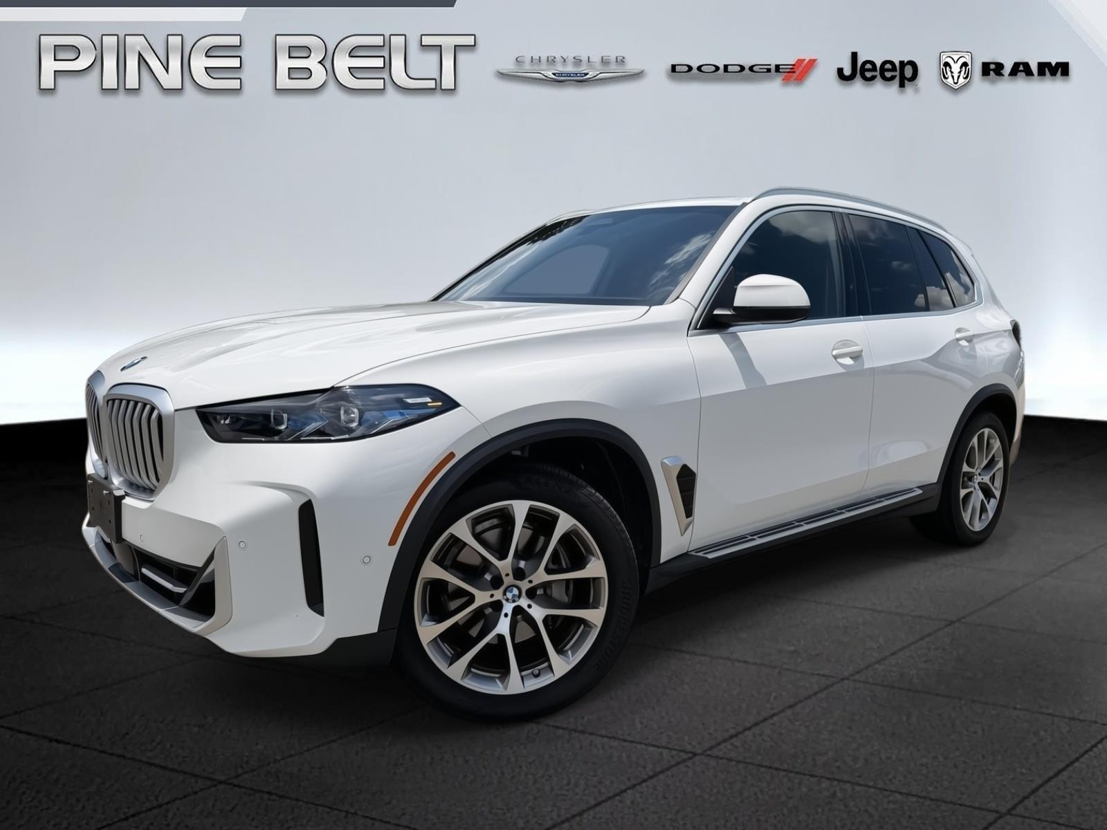 White 2026 BMW X5 sDrive40i SUV / Crossover Rear-Wheel Drive Automatic