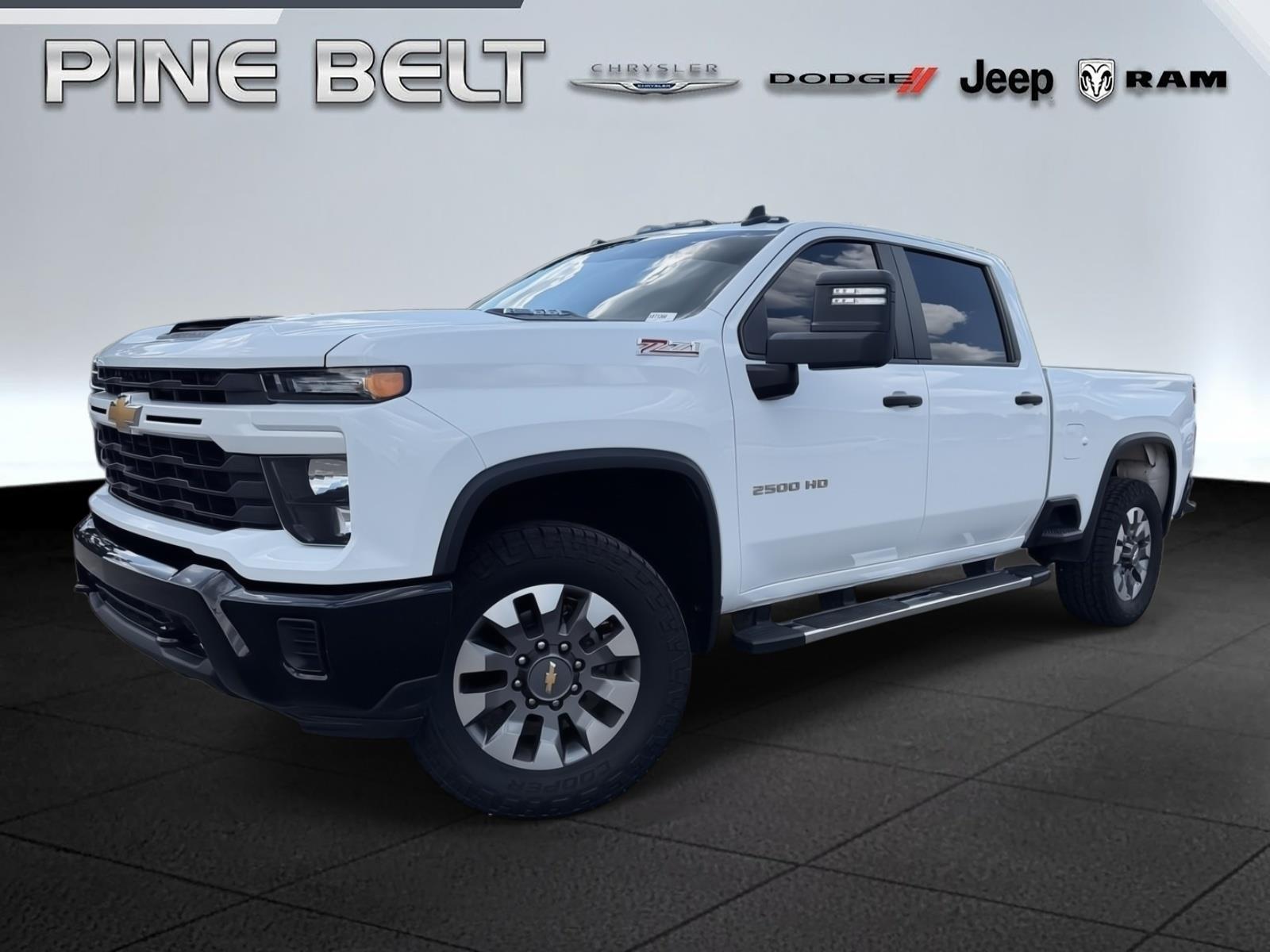 2024 Chevrolet Silverado 2500HD Custom Crew Cab 4WD