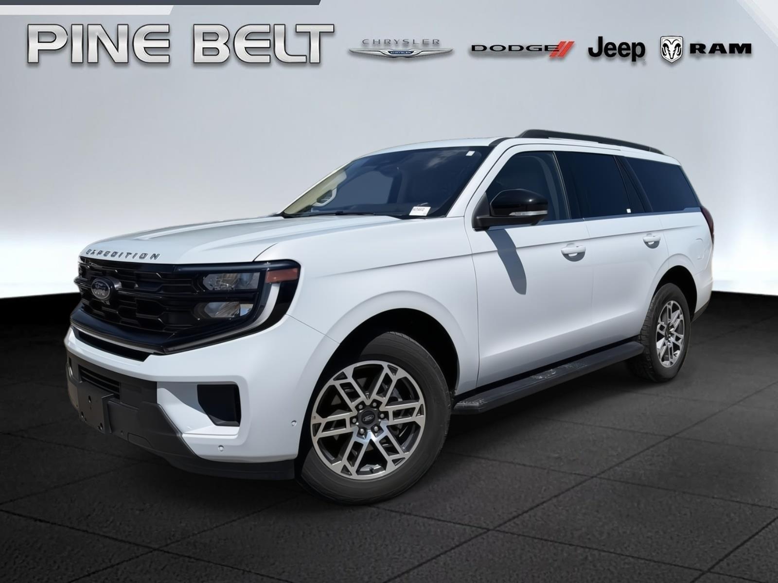 Space Silver 2025 Ford Expedition Active 4WD SUV / Crossover Four-Wheel Drive Automatic
