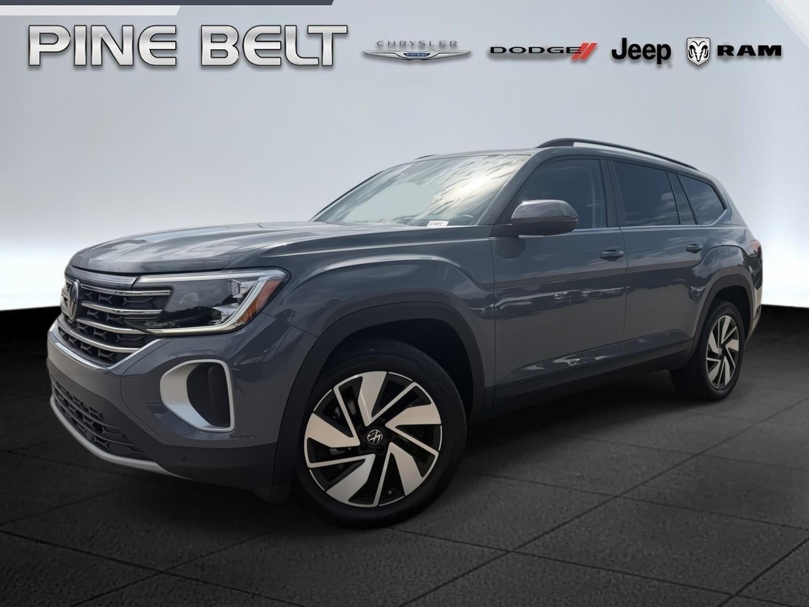 Silver Mist Metallic 2025 Volkswagen Atlas SUV / Crossover Front-Wheel Drive Automatic