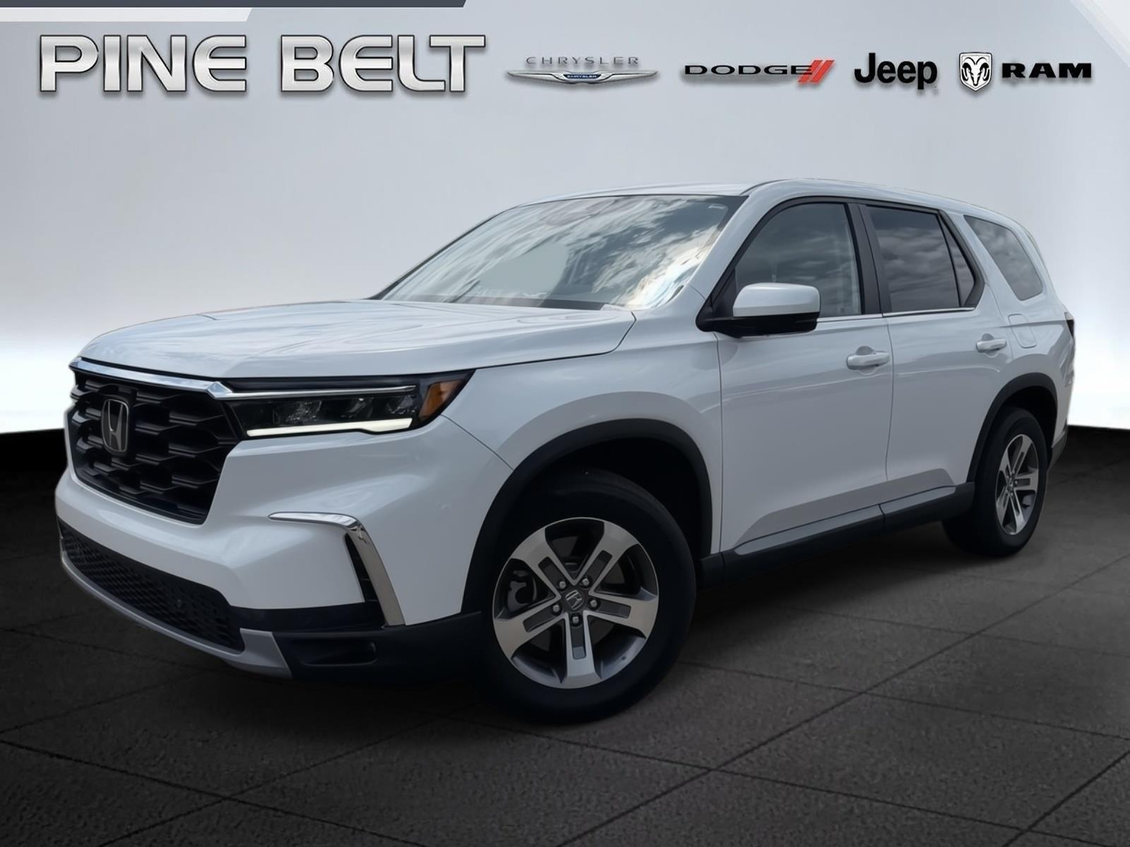 Platinum White Pearl 2025 Honda Pilot SUV / Crossover All-Wheel Drive Automatic