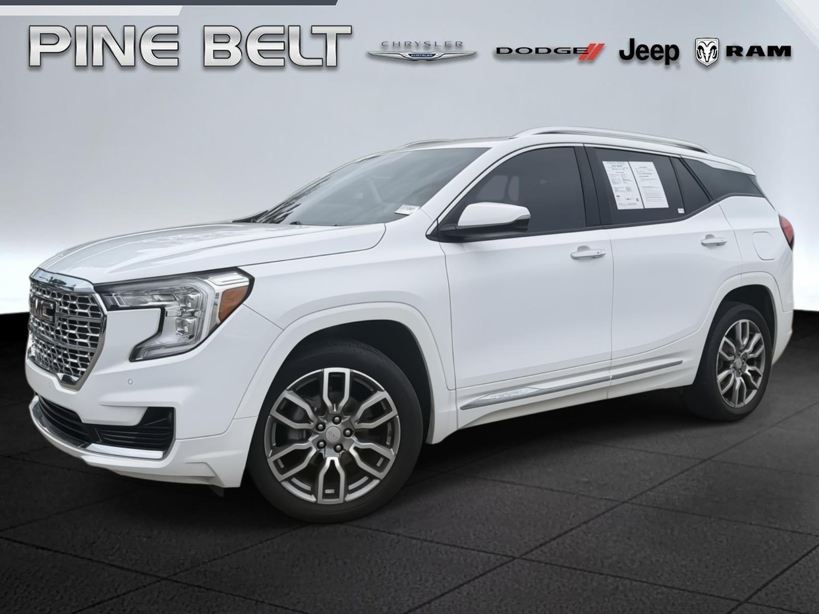  2024 GMC Terrain Denali AWD   