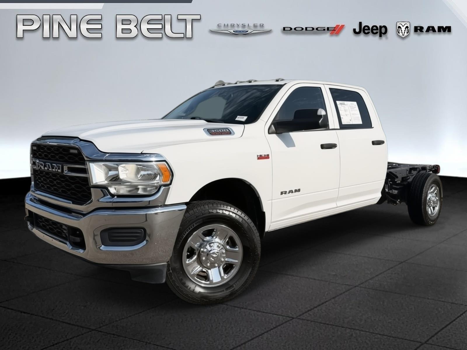2019 RAM 3500 Chassis Tradesman Crew Cab 4WD
