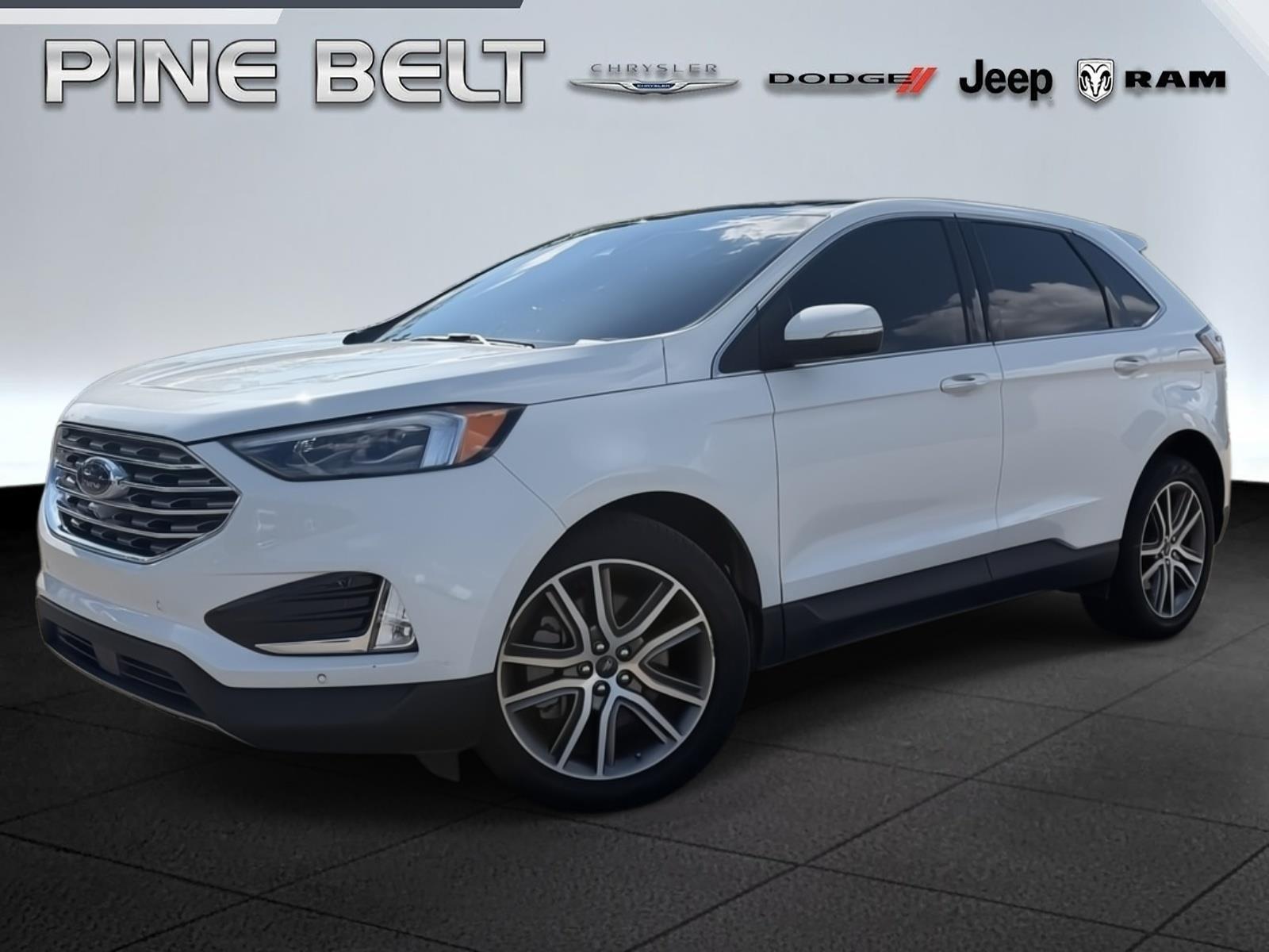 Star White Metallic Tri-Coat 2022 Ford Edge SUV / Crossover All-Wheel Drive 8-Speed Automatic