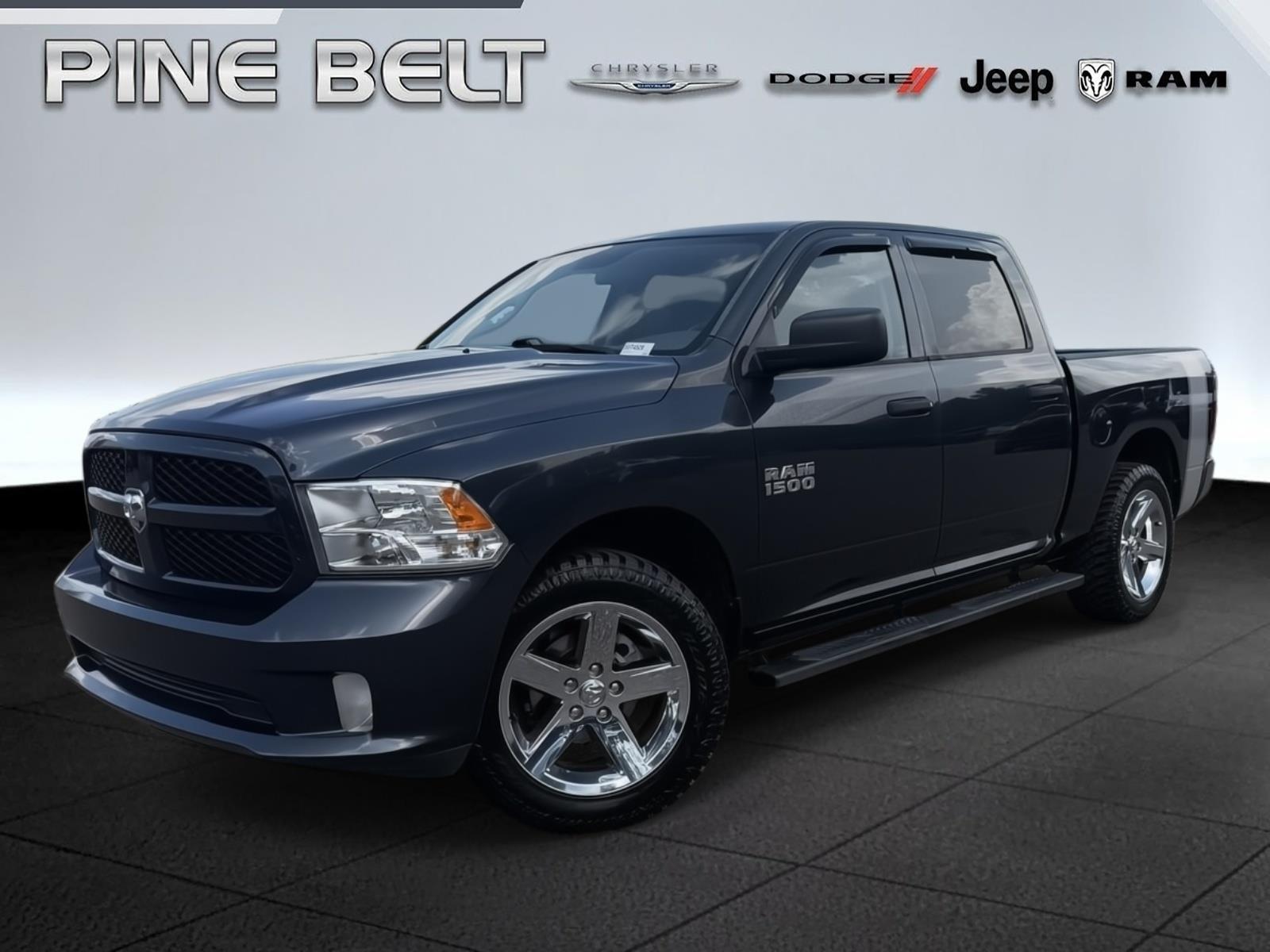 2018 RAM 1500 Express Crew Cab RWD