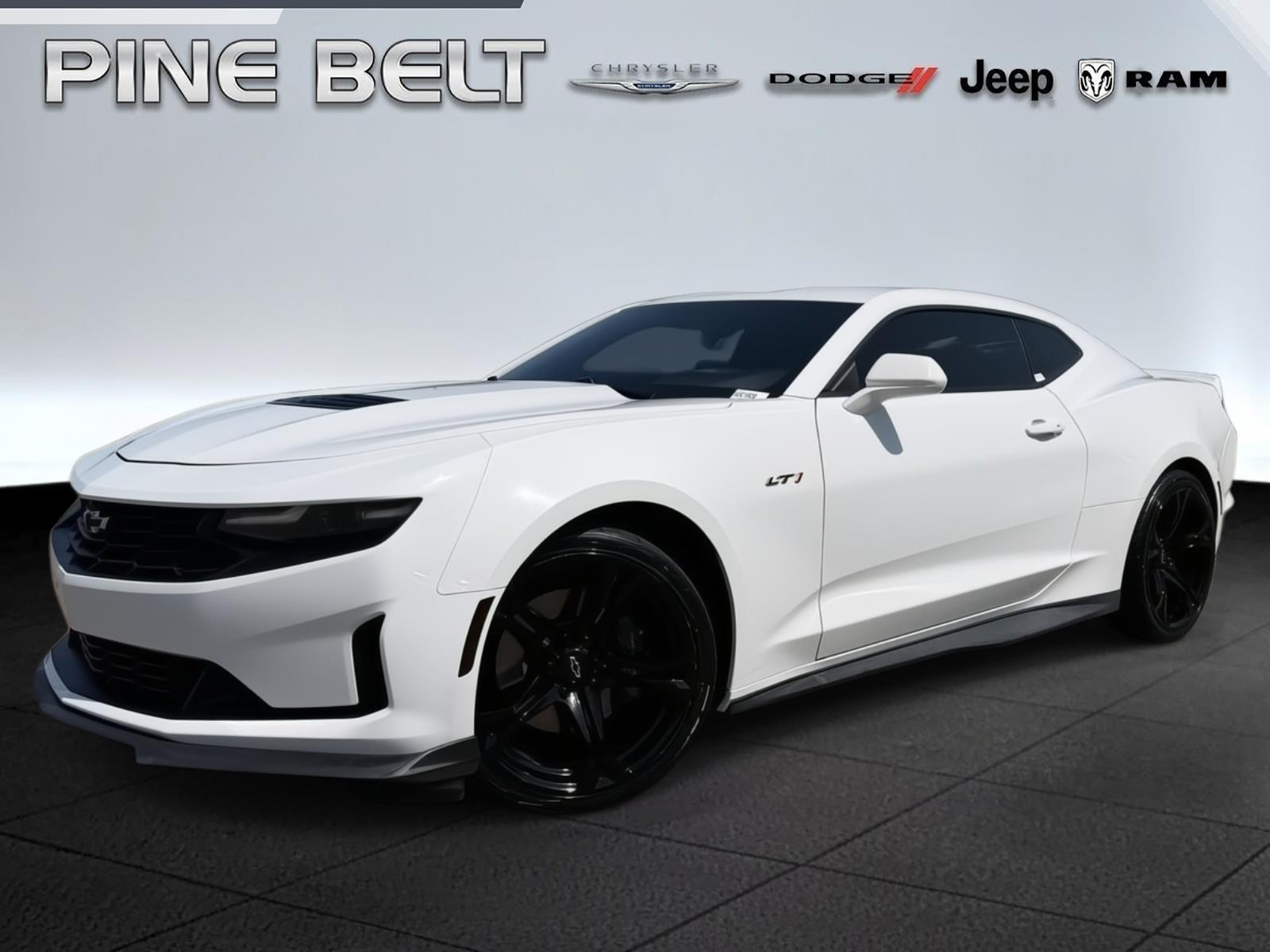 Summit White 2021 Chevrolet Camaro Coupe Rear-Wheel Drive 6-Speed Manual
