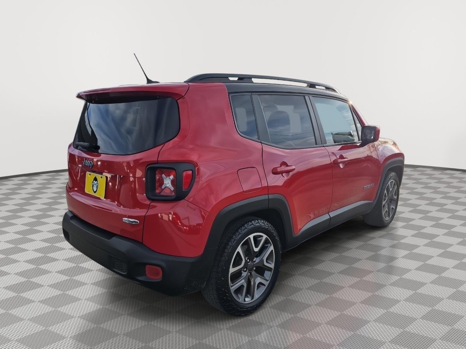 View vehicle photo 4