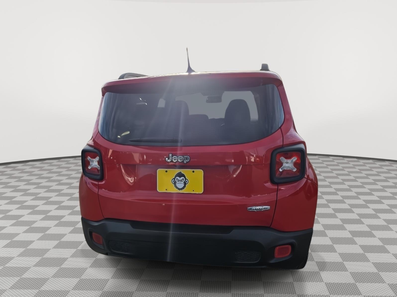 View vehicle photo 5