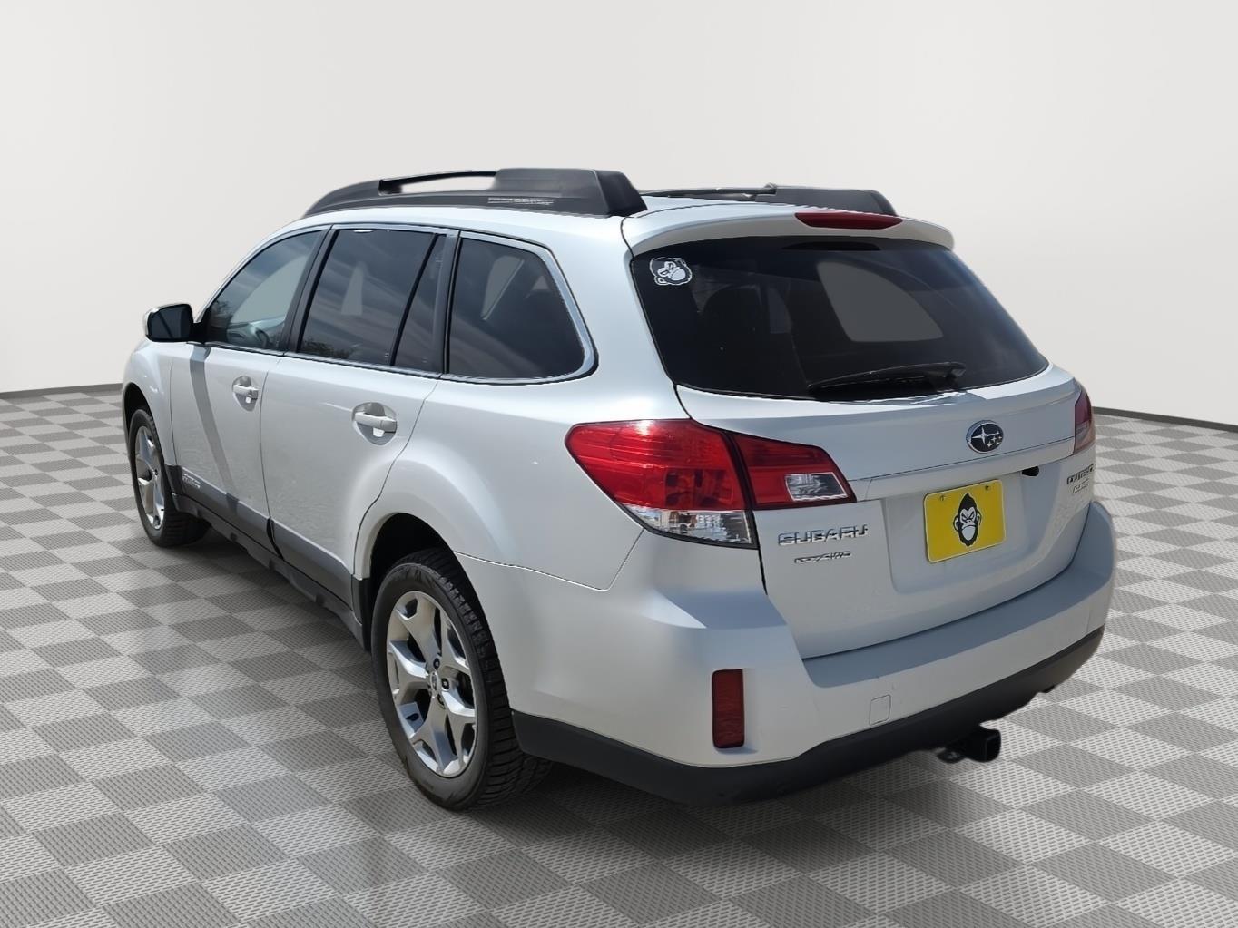 View vehicle photo 6