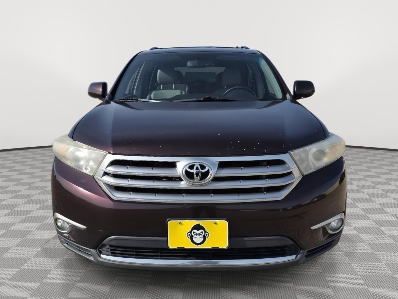 View vehicle photo 2