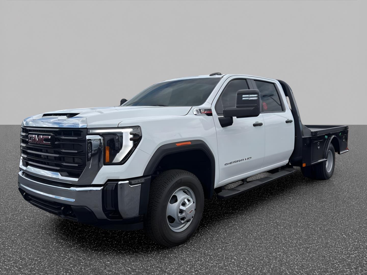 Summit White 2026 GMC Sierra 3500HD Chassis Pickup Truck Four-Wheel Drive Automatic