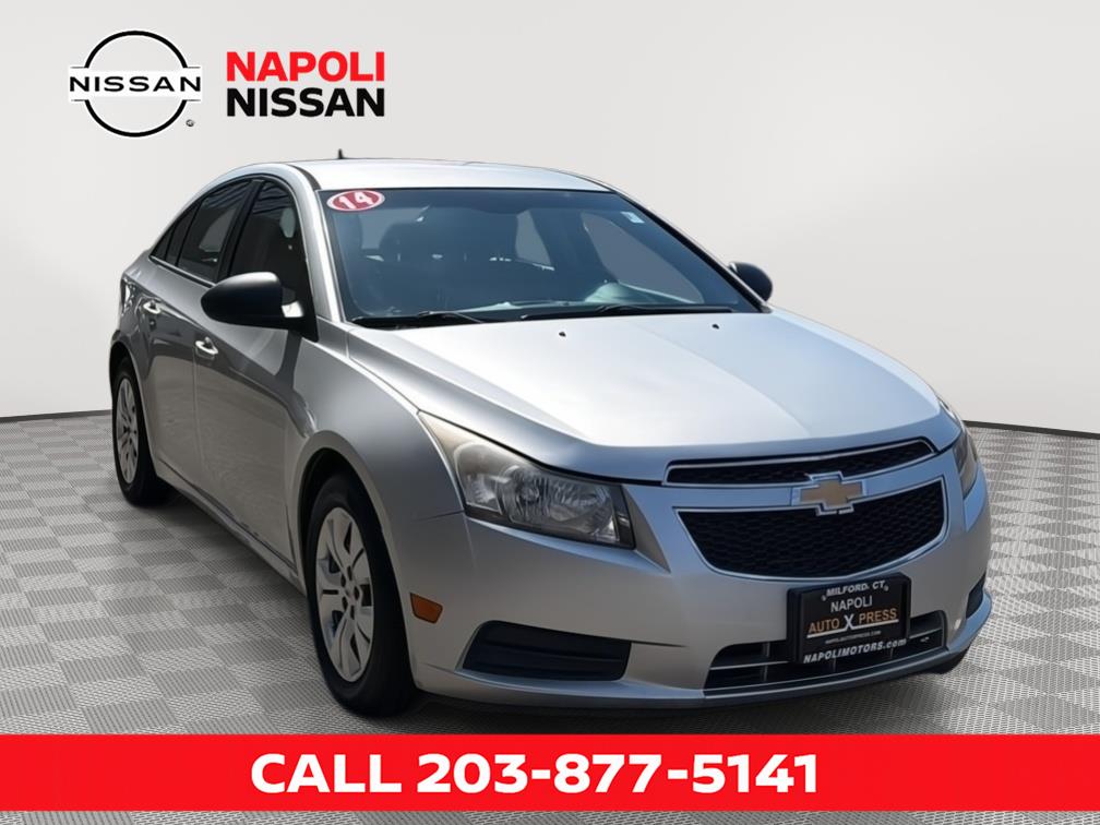 Silver Ice Metallic 2014 Chevrolet Cruze LS Sedan FWD Sedan Front-Wheel Drive 6-Speed Automatic Overdrive