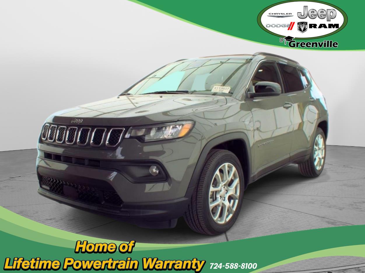 2023 Jeep Compass Latitude Lux 4WD