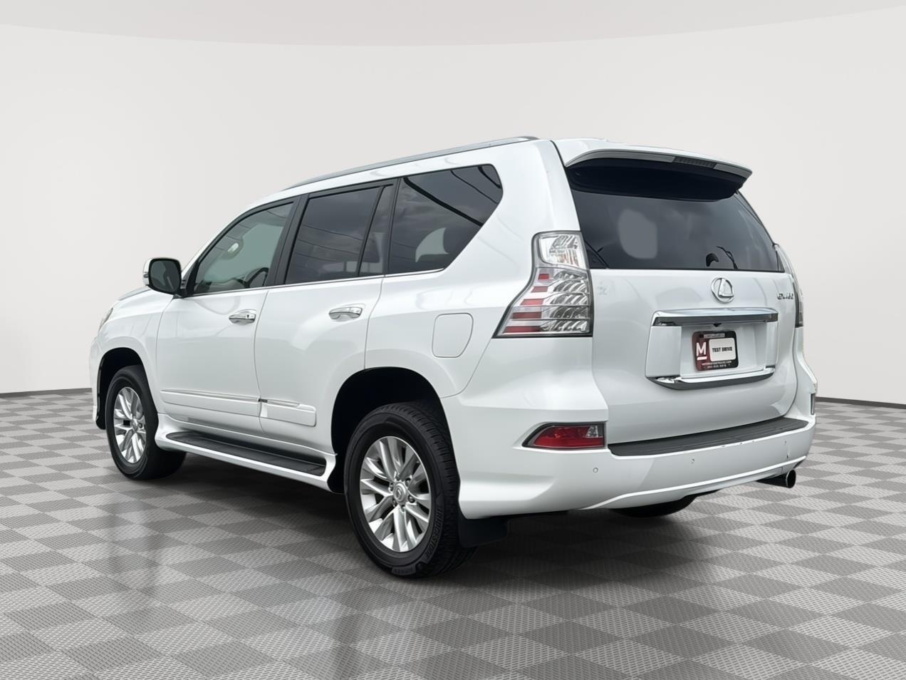 View vehicle photo 3