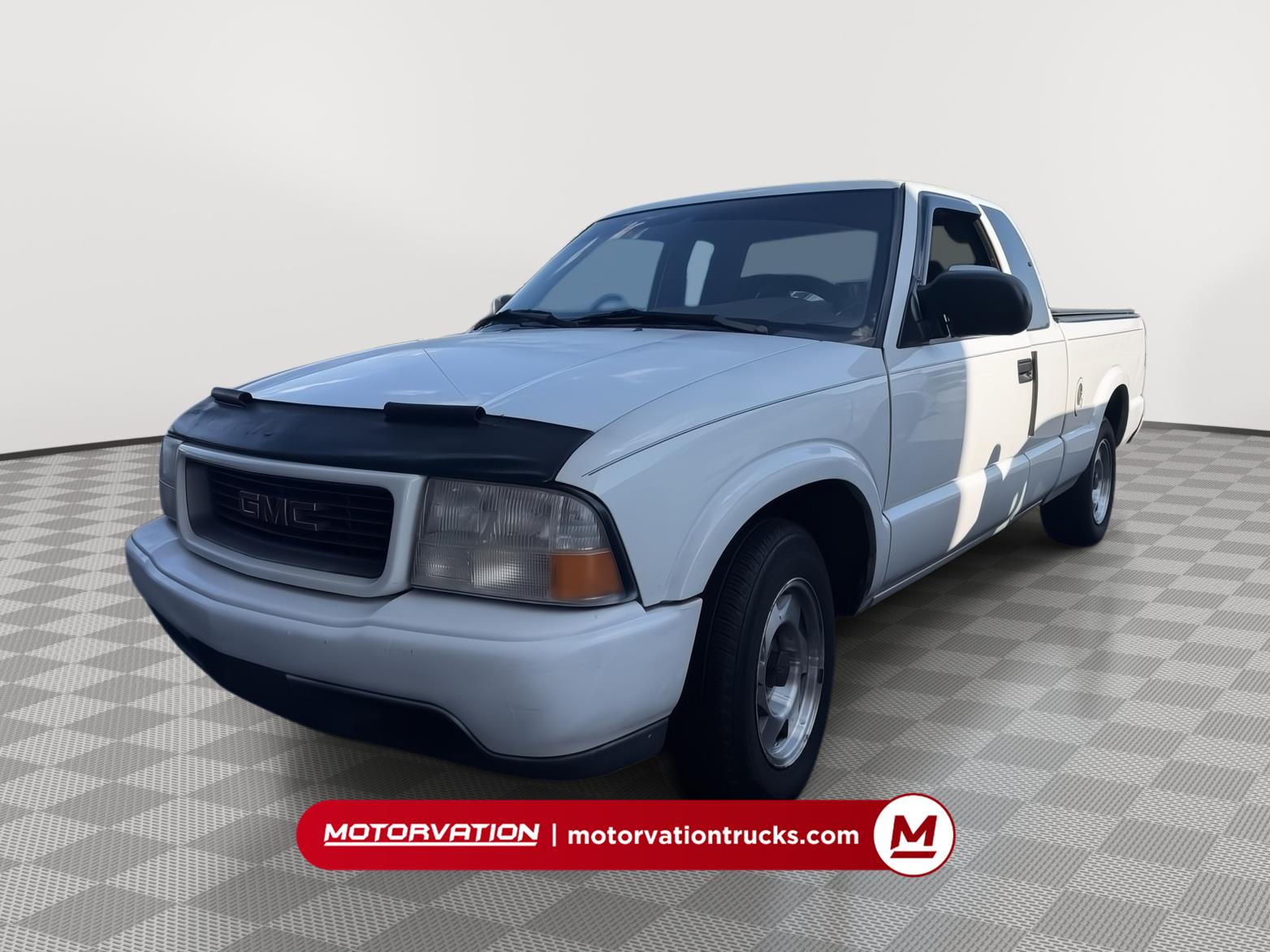 Summit White 2000 GMC Sonoma SLS Ext Cab Short Bed 2WD Pickup Truck Rear-Wheel Drive 4-Speed Automatic Overdrive