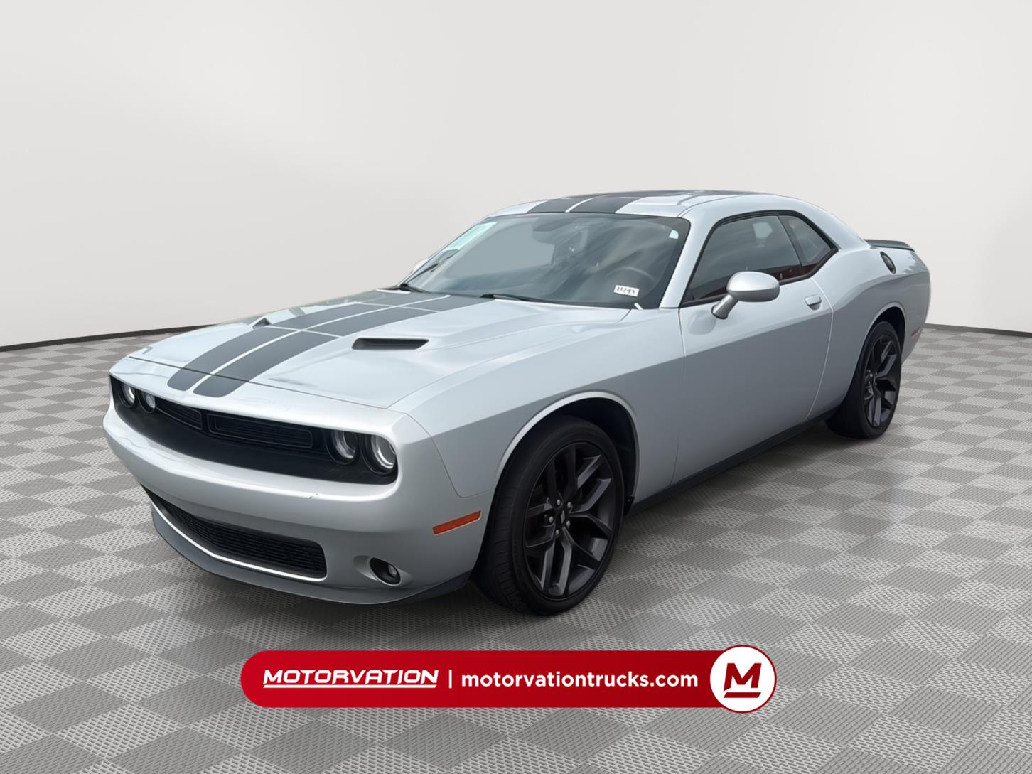 Triple Nickel Clearcoat 2019 Dodge Challenger Coupe Rear-Wheel Drive 8-Speed Automatic