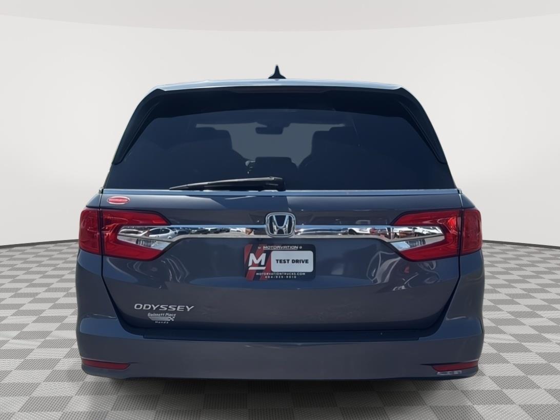 View vehicle photo 4