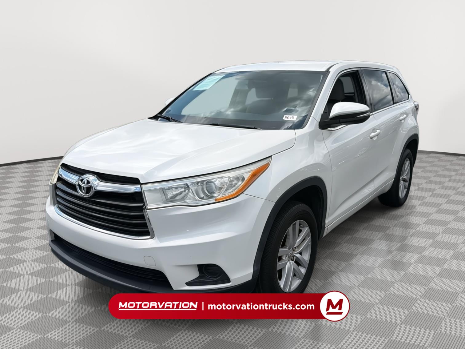White (Blizzard Pearl) 2015 Toyota Highlander SUV / Crossover Front-Wheel Drive 6-Speed Automatic