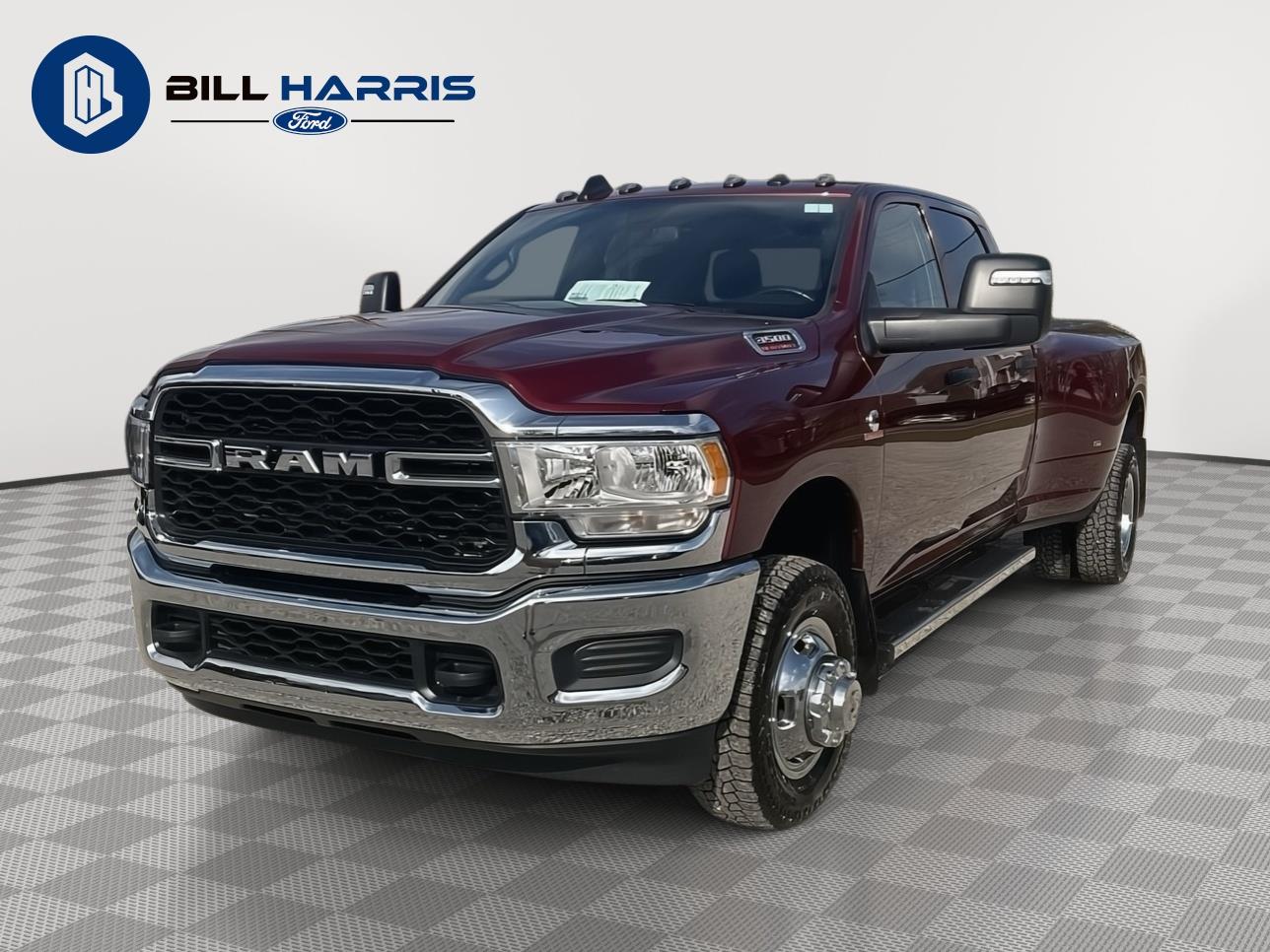 2024 RAM 3500 Tradesman Crew Cab LB DRW 4WD