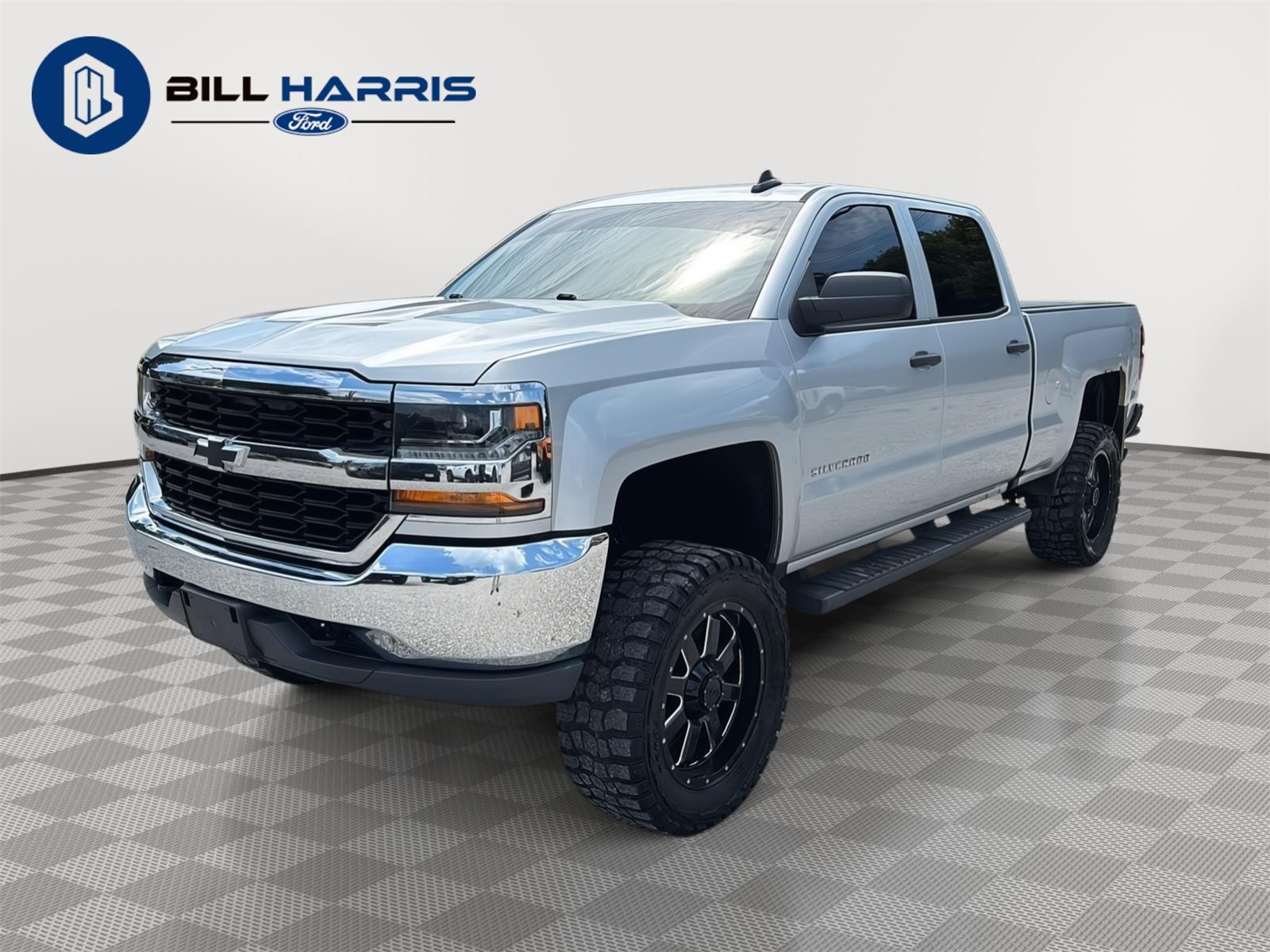 Silver Ice Metallic 2017 Chevrolet Silverado 1500 Pickup Truck Four-Wheel Drive 6-Speed Automatic