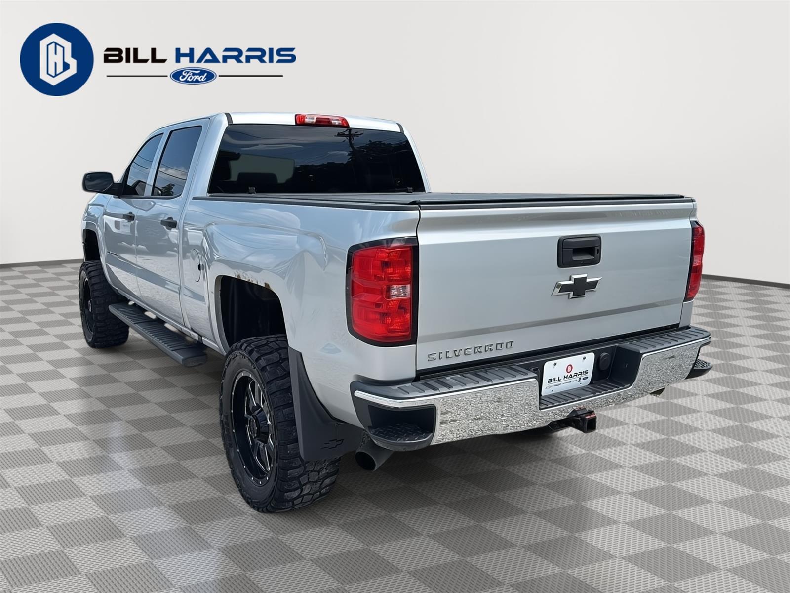 View vehicle photo 7