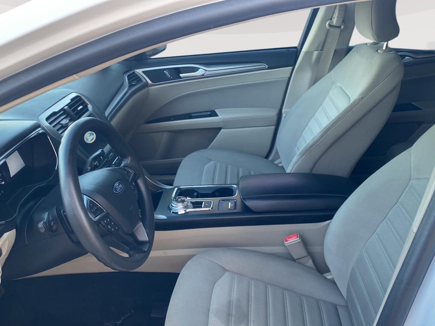 2019 Ford Fusion SE at Brad Windhams Used Cars