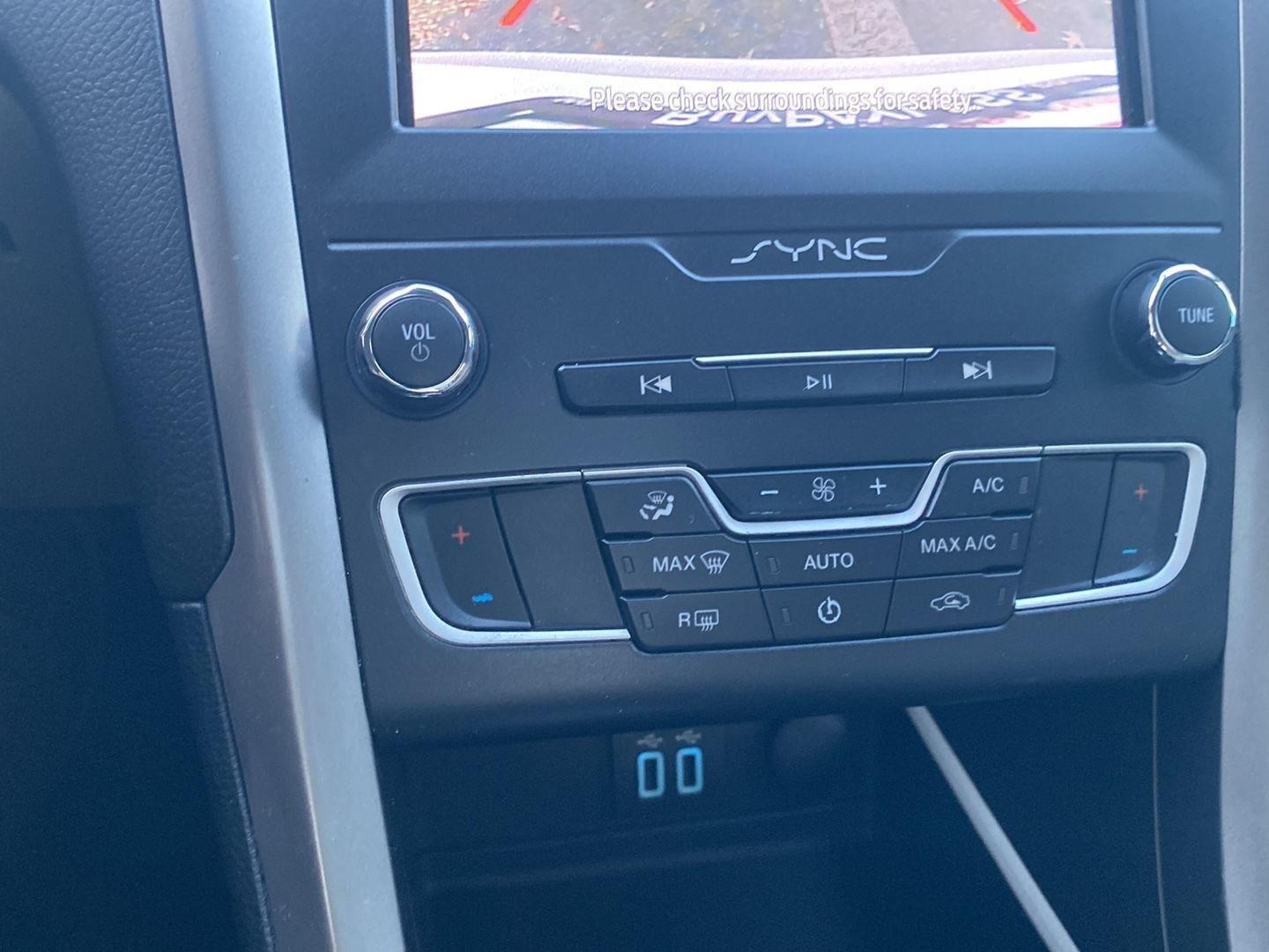 2019 Ford Fusion SE at Brad Windhams Used Cars