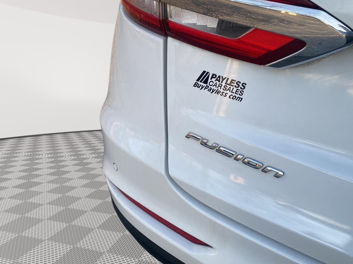 2019 Ford Fusion SE at Brad Windhams Used Cars