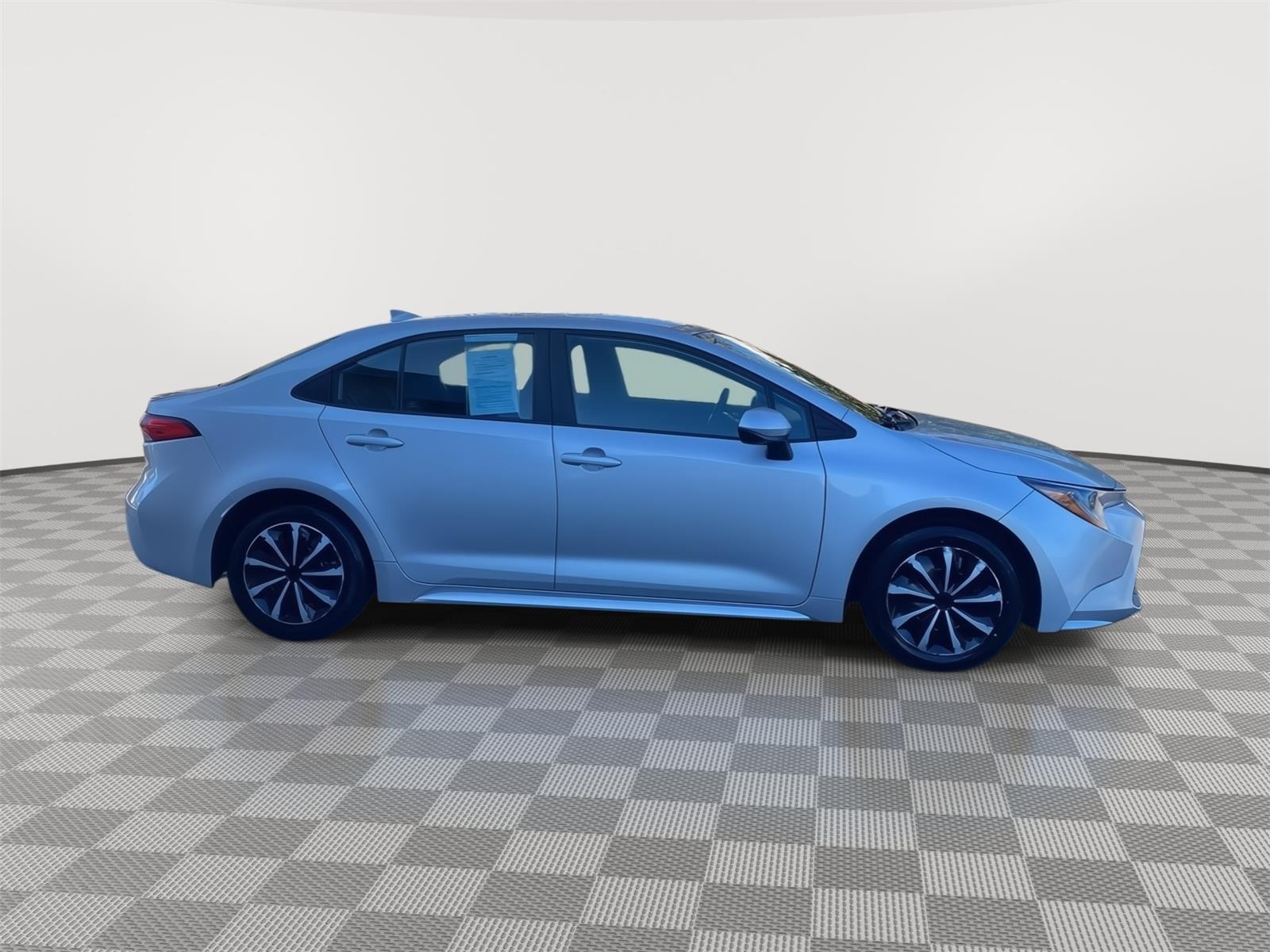 2022 Toyota Corolla LE - 4