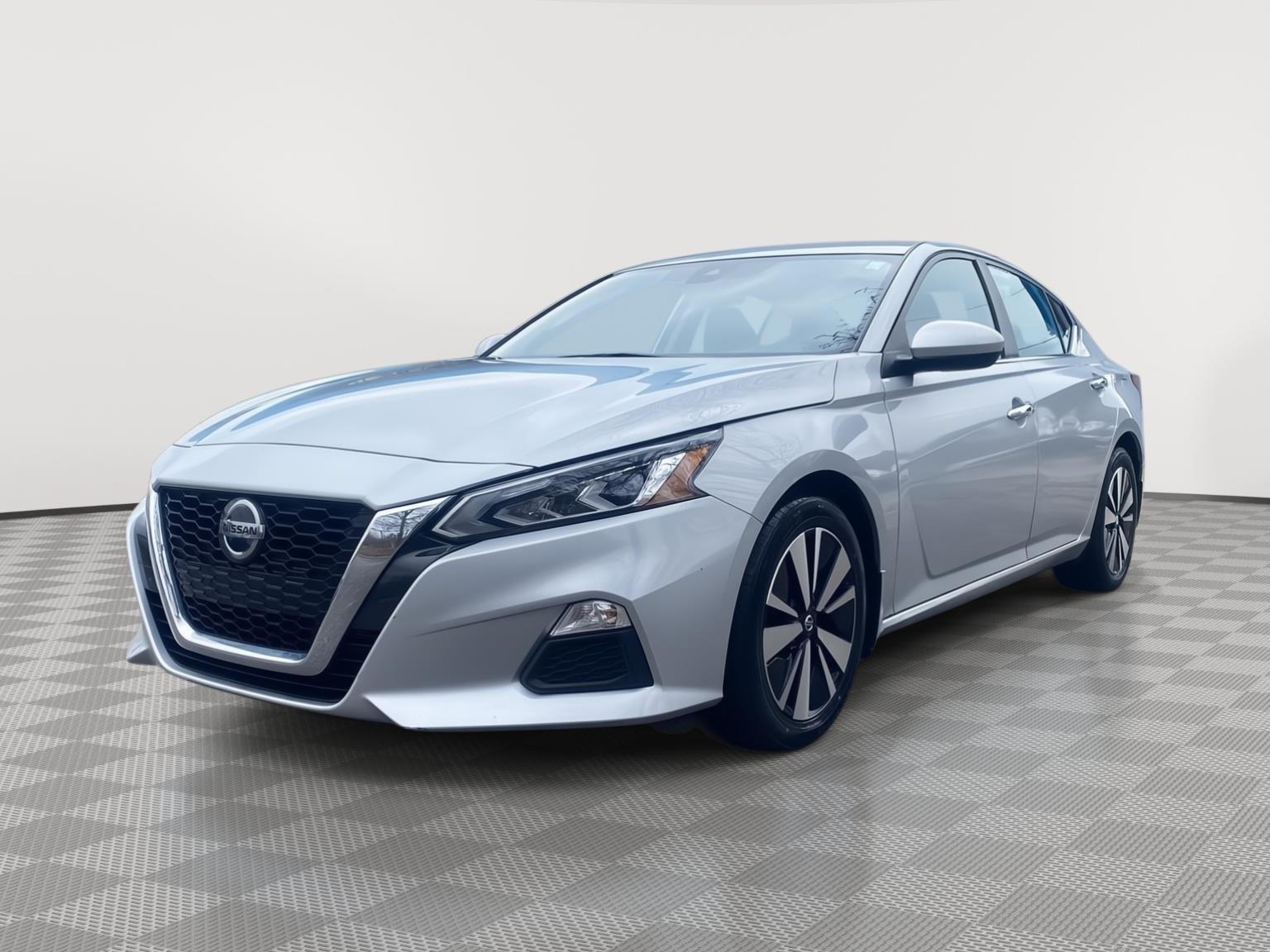 2022 Nissan Altima 2.5 SV FWD