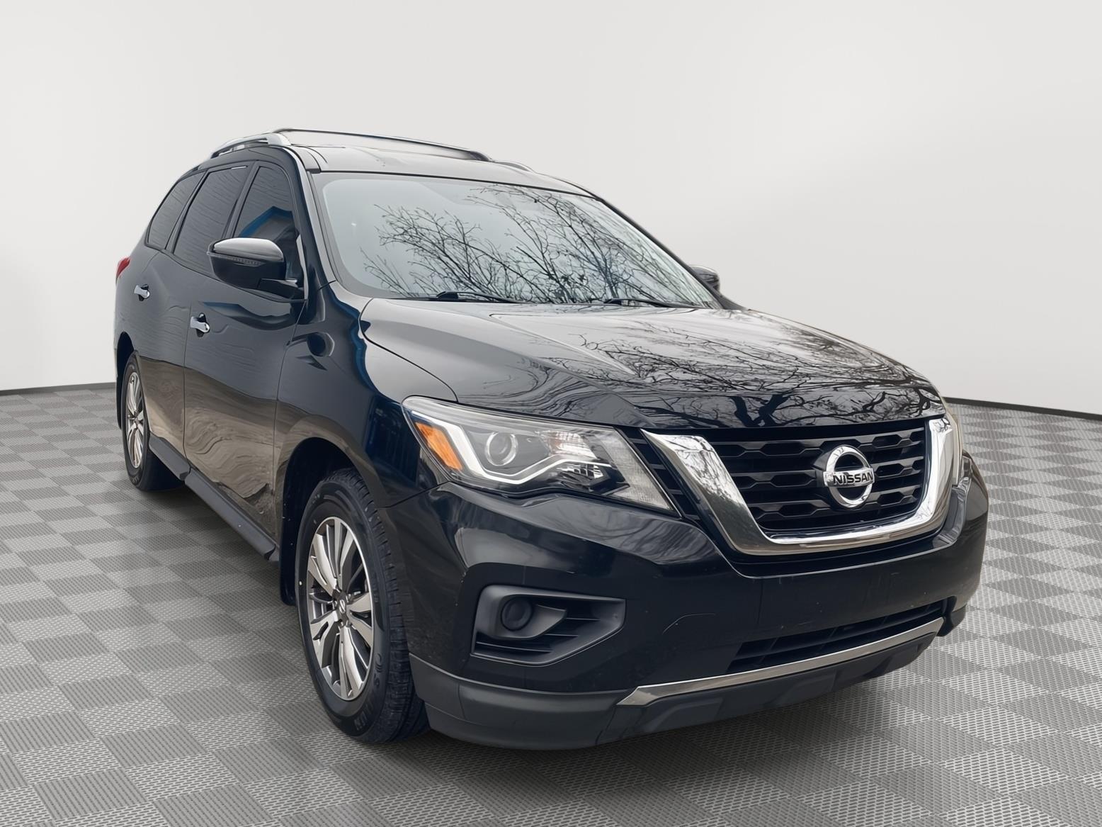 2020 Nissan Pathfinder S - 3