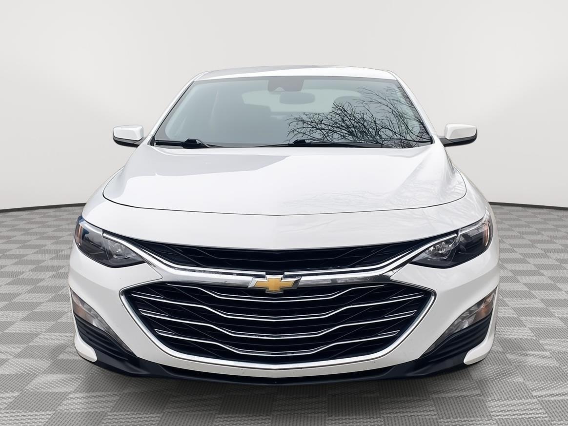 2023 Chevrolet Malibu LT - 3