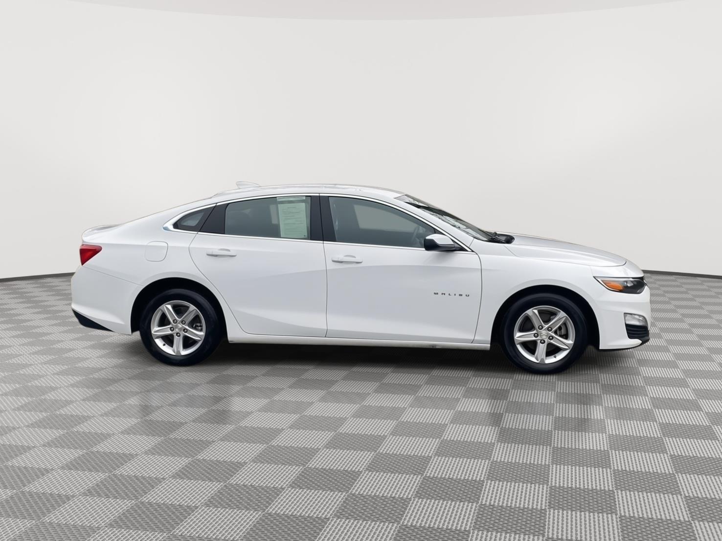 2023 Chevrolet Malibu LT - 6