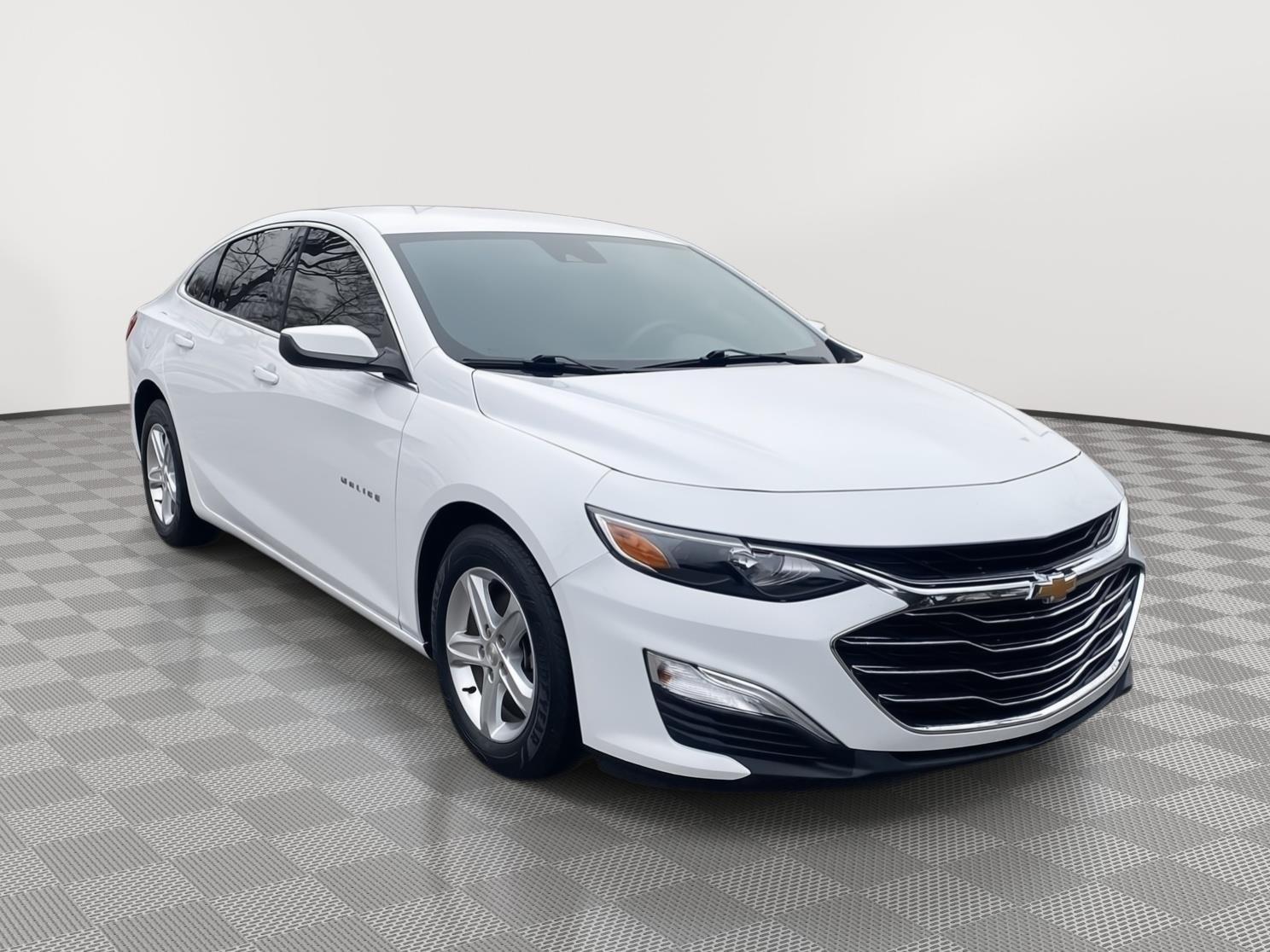 2020 Chevrolet Malibu LS - 3